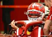 开云体育官网-雷诺车队翻盘迈凯伦，拉塞尔统治全场的简单介绍