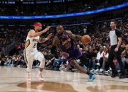 开云APP-福建队鏖战湖人，麦科勒姆状态火热