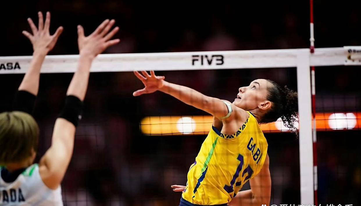 关于排球运动员奋力拼搏,夺取铜牌的信息 关于排球运动员奋力拼搏,夺取铜牌的信息