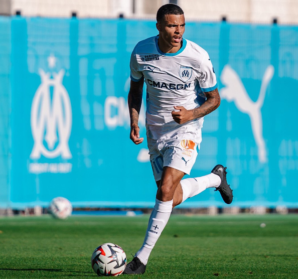 曼联客场取胜晋级,格林伍德成为最闪耀球员 曼联客场取胜晋级,格林伍德成为最闪耀球员