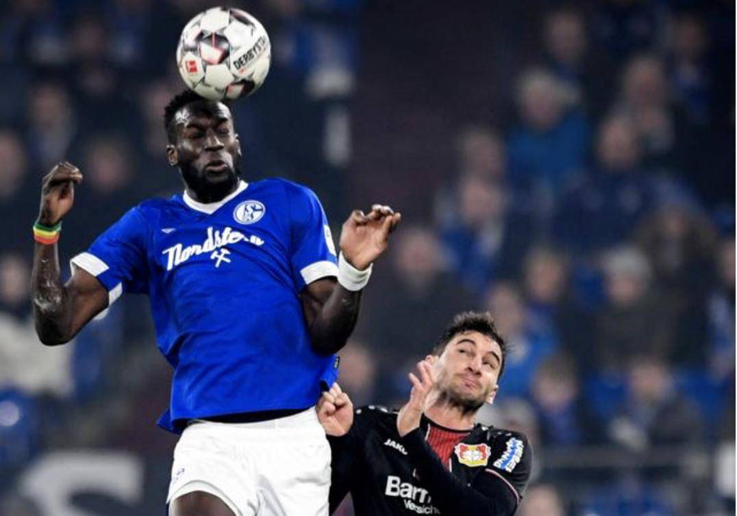 关于沙尔克客场告负,降级形势更为严峻的信息 关于沙尔克客场告负,降级形势更为严峻的信息