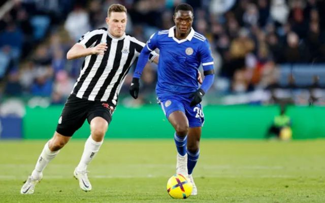 包含莱切斯特城迎战纽卡斯尔联，谁能守得住队伍？的词条