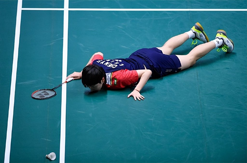 体操选手爆冷获胜，专家预测失准