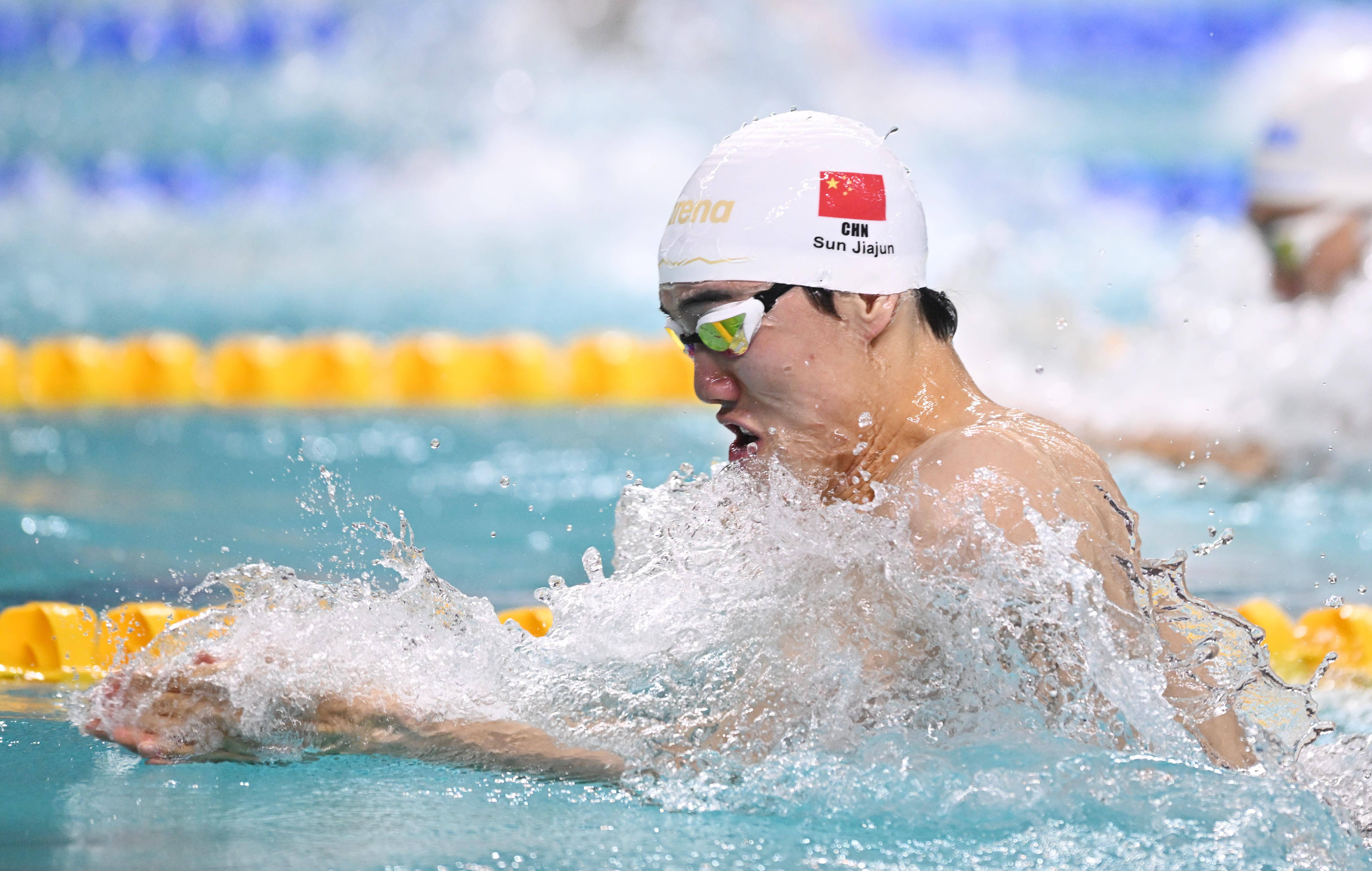 冠军风采:游泳决赛选手尽展实力 冠军风采:游泳决赛选手尽展实力