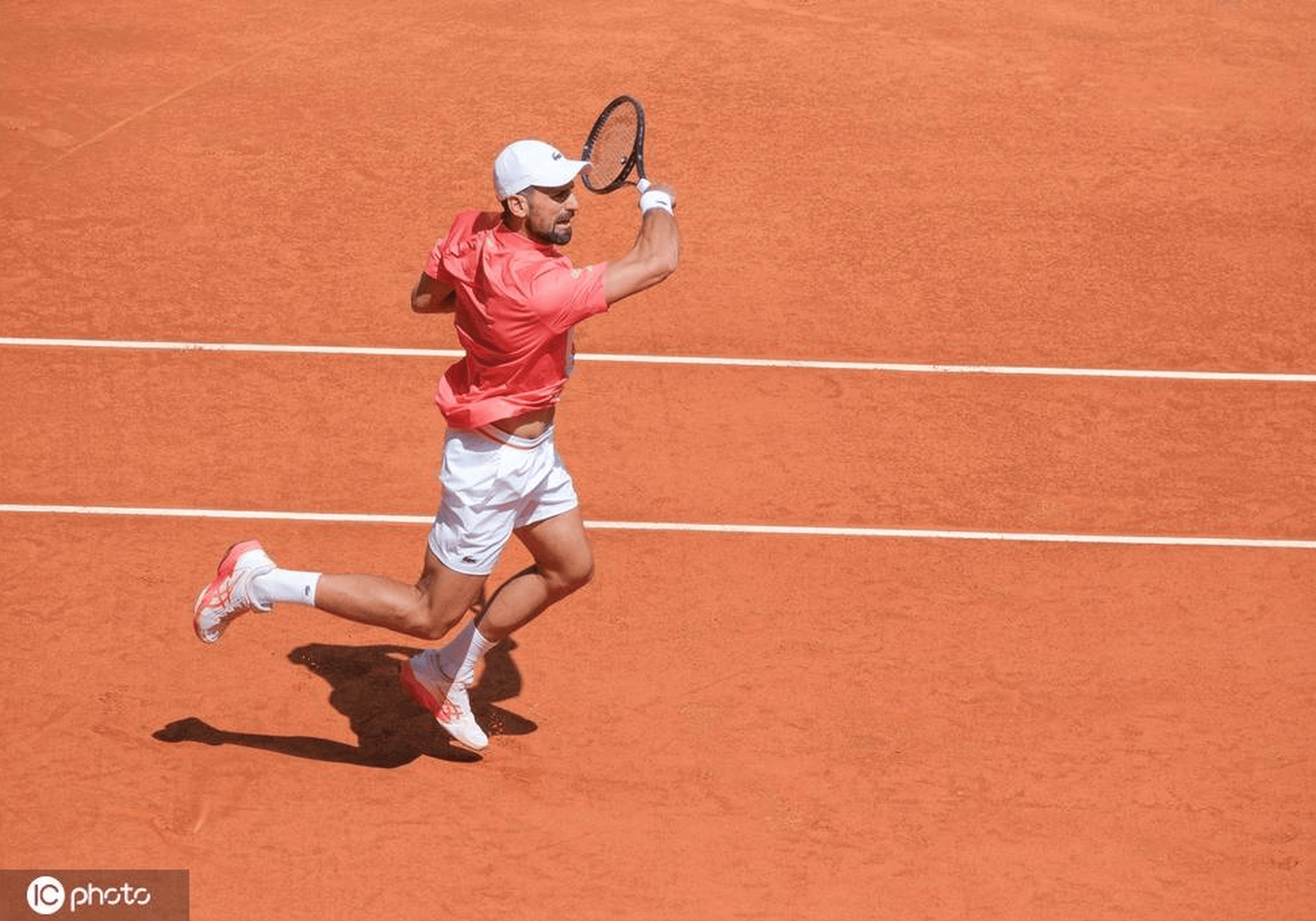 ATP总决赛力克澳网，德约科维奇点燃赛场