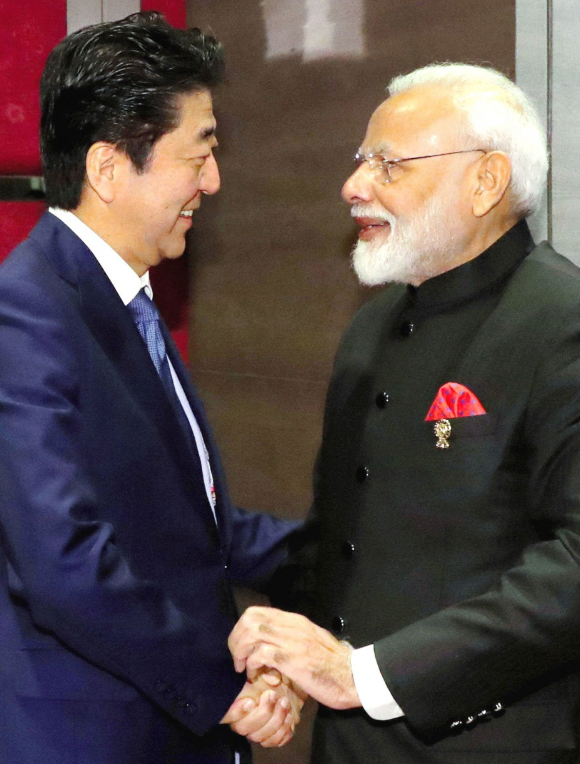 日本队鏖战印度队,郑思维状态火热 日本队鏖战印度队,郑思维状态火热