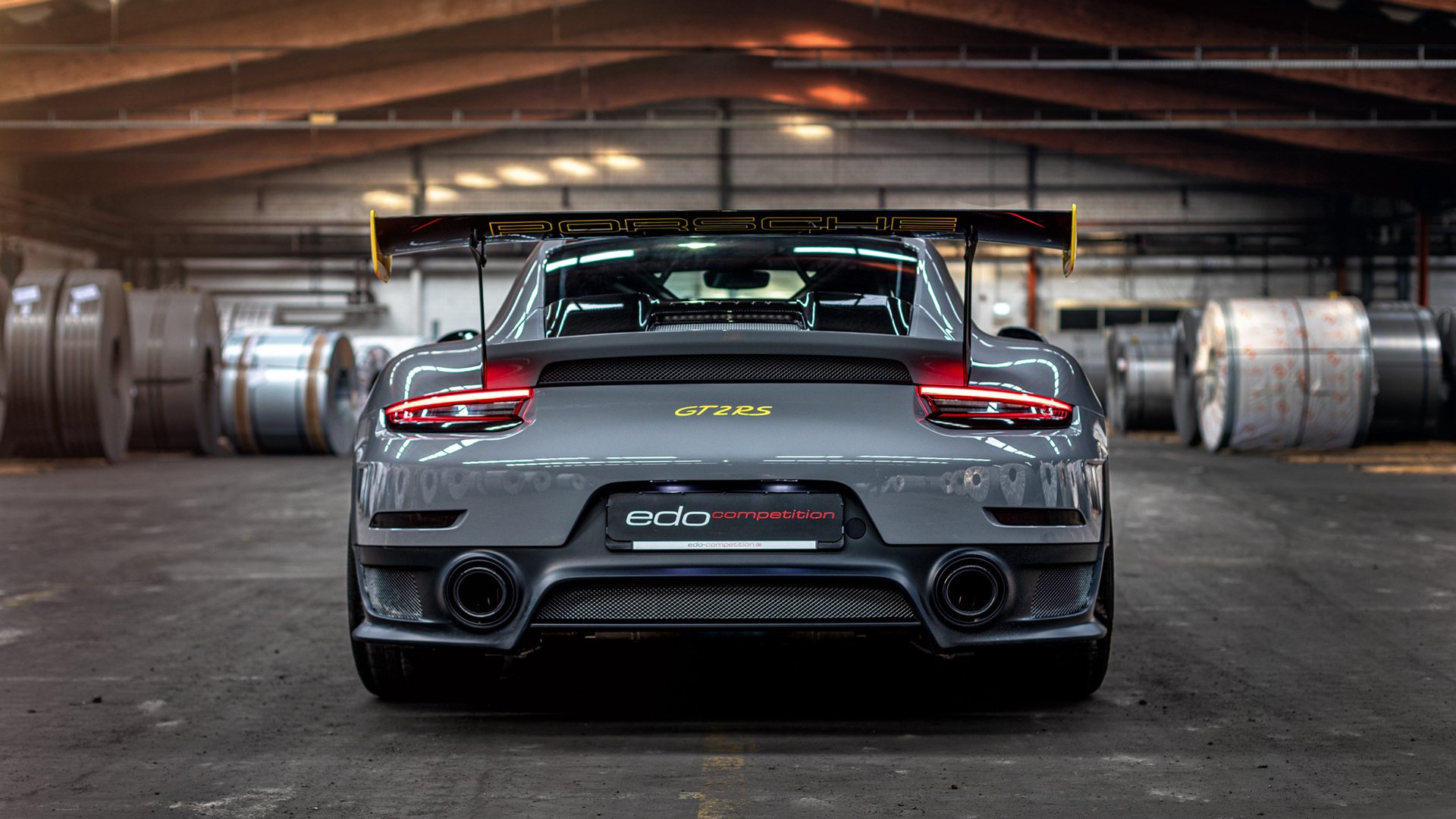 佛罗伦萨绝杀夜，街道上的‘国家德比’