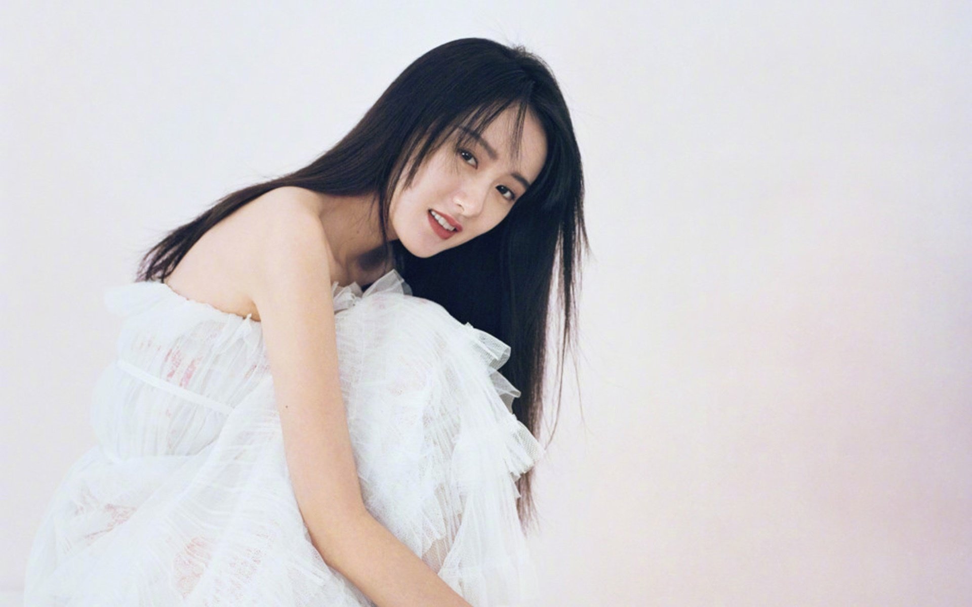 亚洲足坛双响炮，金玟哉爆发闪耀，伊拉克强行终结卡塔尔卫冕梦