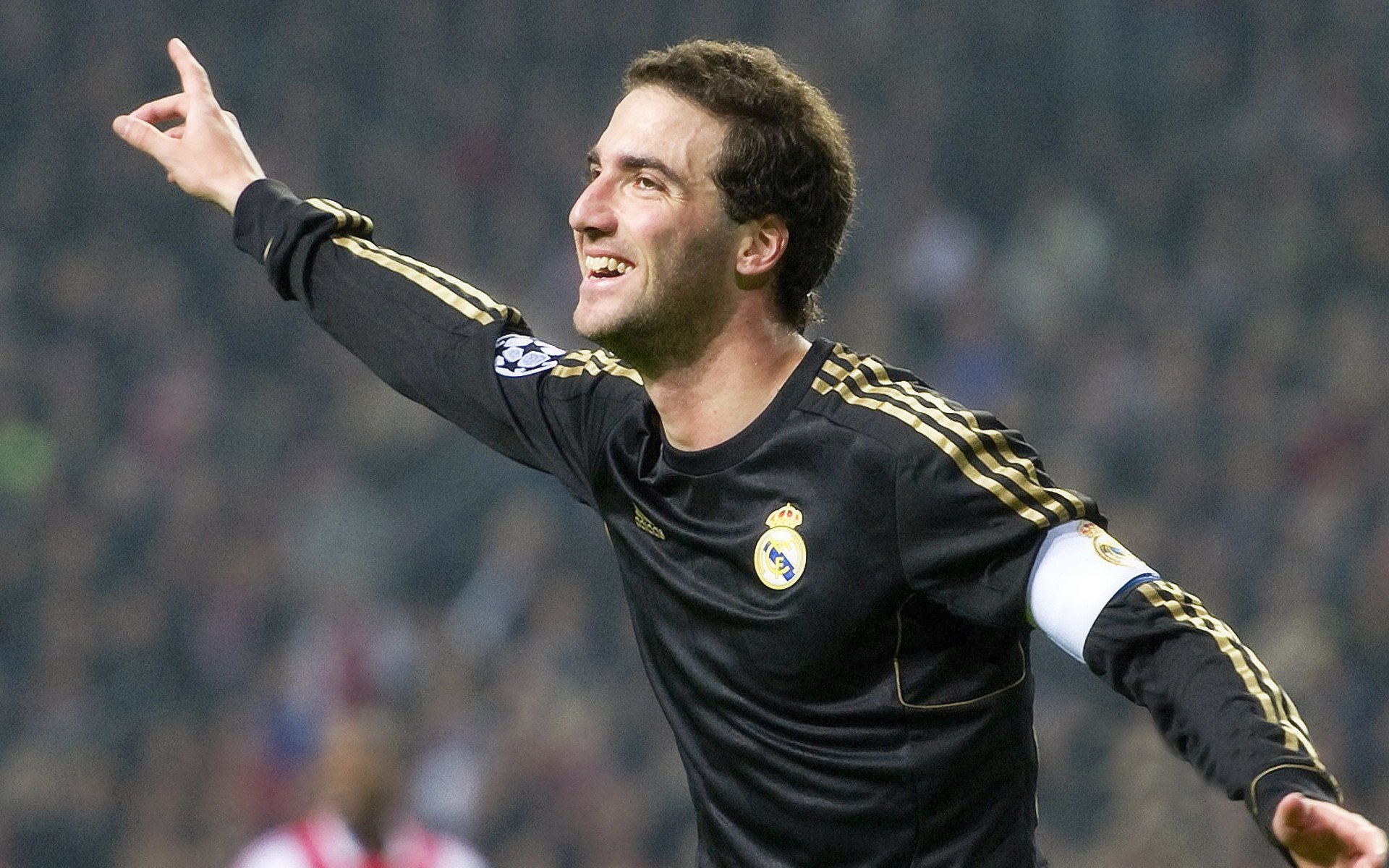 玻利维亚横扫拉齐奥，当高原雄鹰在罗马城翱翔